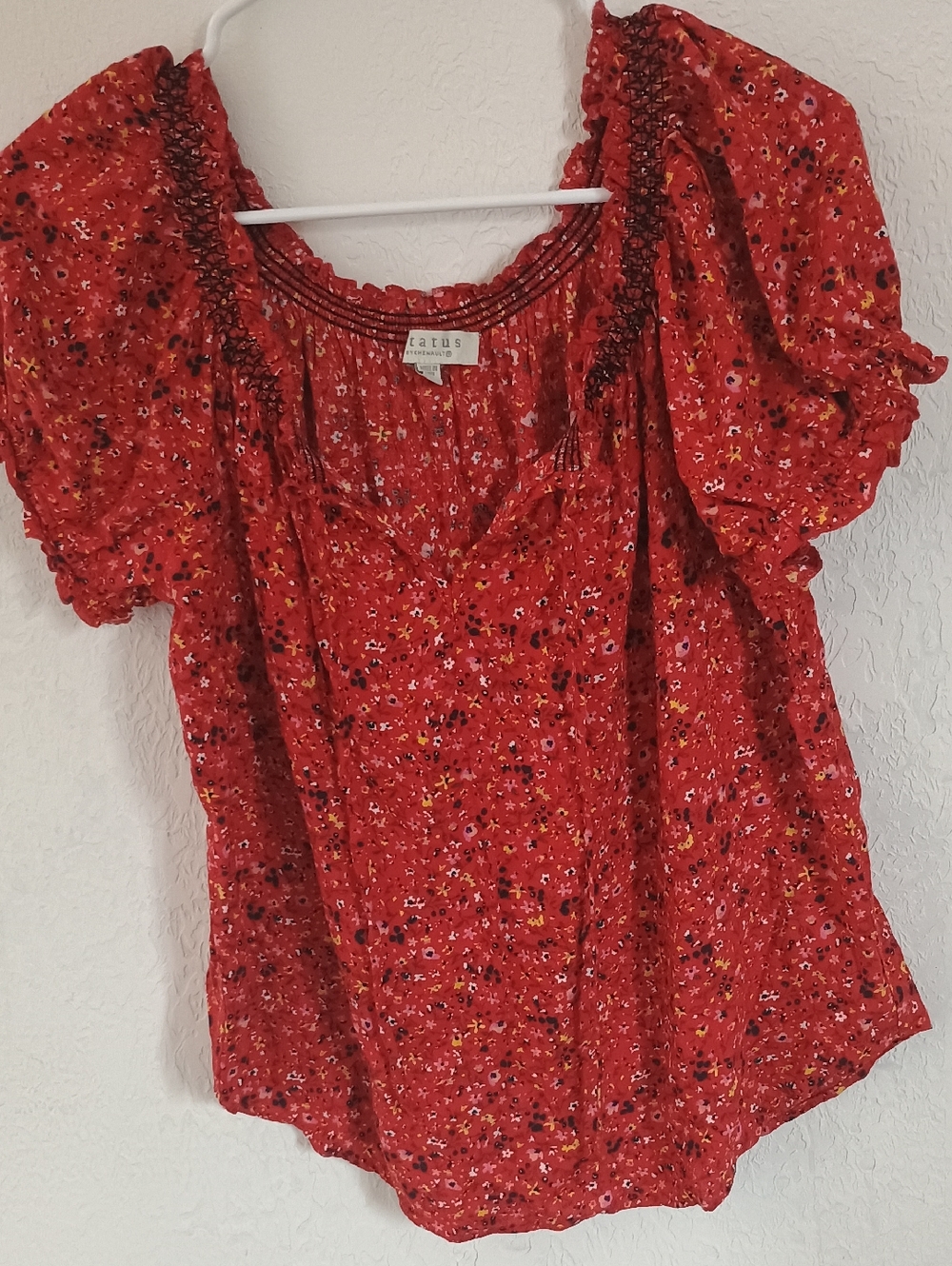 Red Floral Smocked-Neck Puff Sleeve Blouse by Status